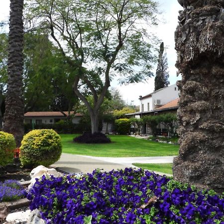 Hotel Degania Bet Kibbutz Country Lodging Kinneret Zewnętrze zdjęcie