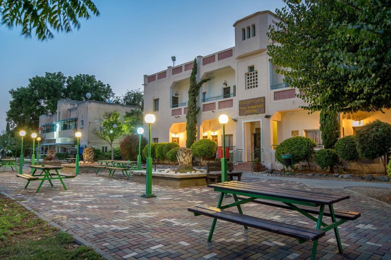 Hotel Degania Bet Kibbutz Country Lodging Kinneret Zewnętrze zdjęcie